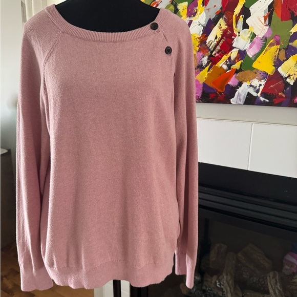 Abercrombie & Fitch Pink Crew Neck Sweater. Ptp 22” lenght 23,5” - Picture 3 of 5
